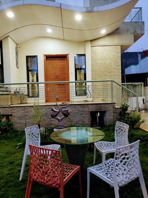 Private & Elegant 3Bhk Villa, Hillside Hideaway, 10 Mins From Mh Bus Stand أورانغاباد المظهر الخارجي الصورة