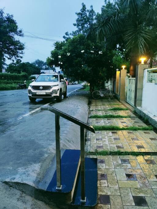 Private & Elegant 3Bhk Villa, Hillside Hideaway, 10 Mins From Mh Bus Stand أورانغاباد المظهر الخارجي الصورة
