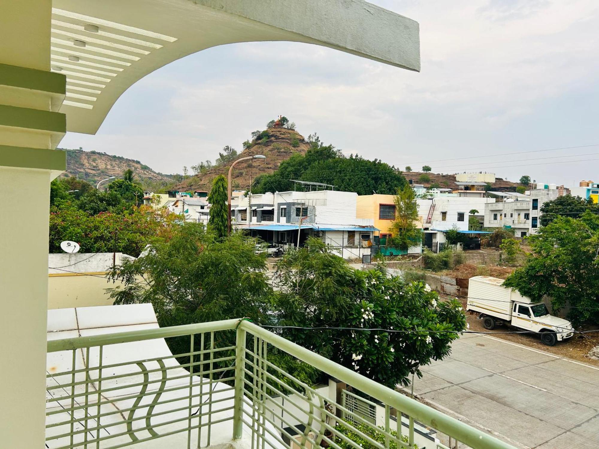 Private & Elegant 3Bhk Villa, Hillside Hideaway, 10 Mins From Mh Bus Stand أورانغاباد المظهر الخارجي الصورة